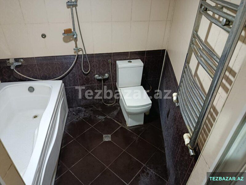 Əmircan qes. həyət evi satilir — Ev, villa, Bakı (8)