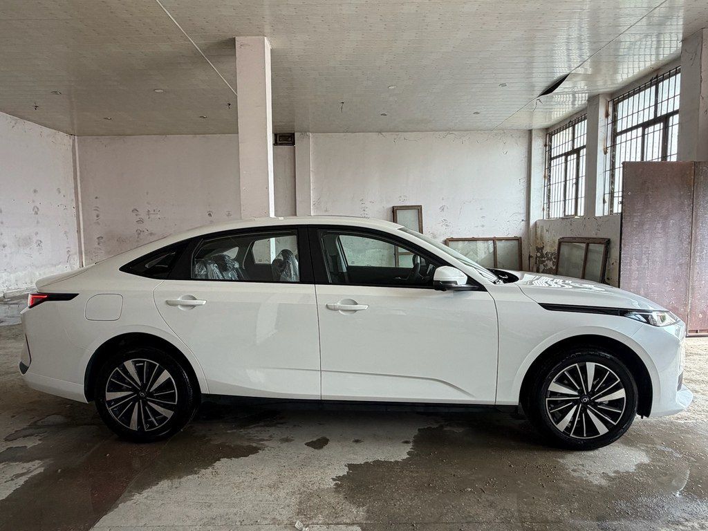 Changan Qiyuan A05, 1.5 L, 18.99 kWh, 2025 il, yeni — Avtomobillər, Xırdalan (4)