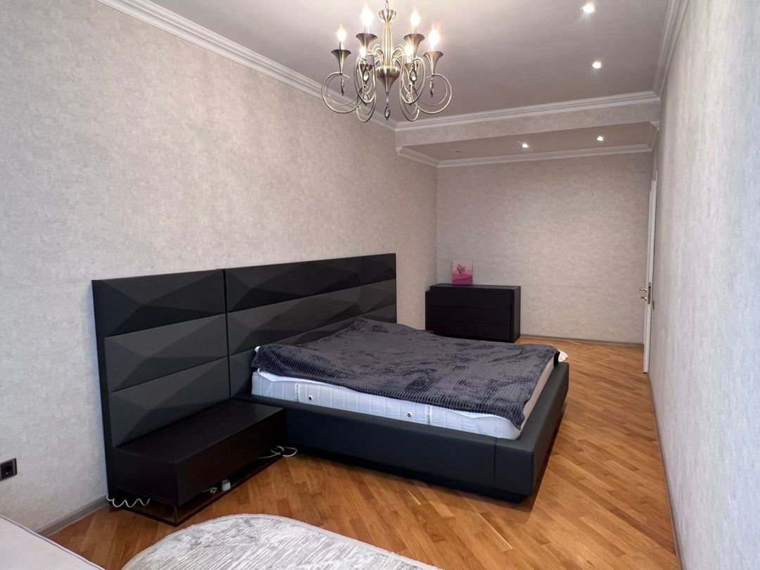 İcarəyə verilir 3 otaqlı yeni tikili 170 m² — Mənzil, Bakı (8)