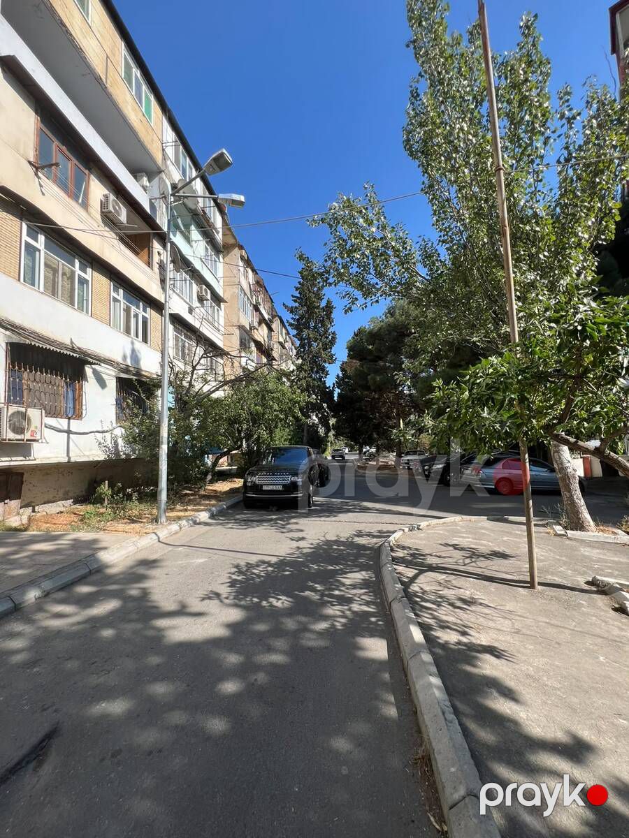 Satılır 4 otaqlı köhnə tikili 100 m² — Mənzil, Bakı (12)