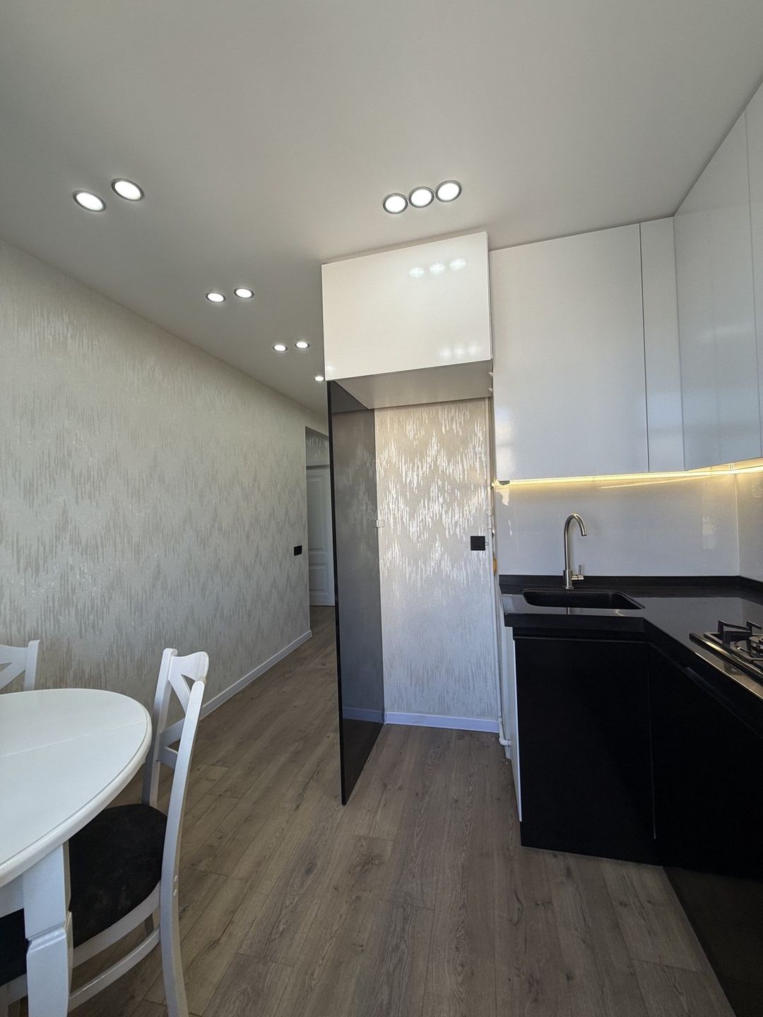 Satılır 2 otaqlı köhnə tikili 65 m² — Mənzil, Bakı (9)