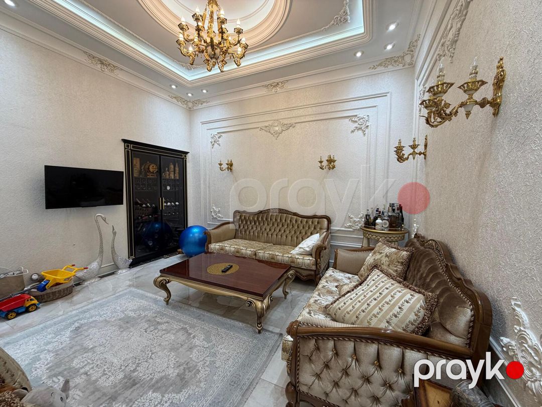 Satılır 4 otaqlı köhnə tikili 215 m² — Mənzil, Bakı (9)