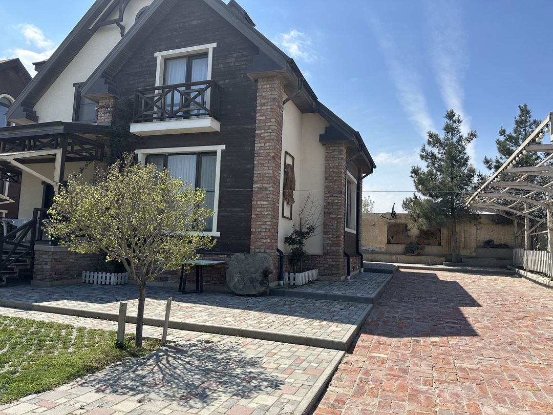 Satılır 6 otaqlı həyət evi/bağ evi 300 m² — Ev, villa, Bakı (2)