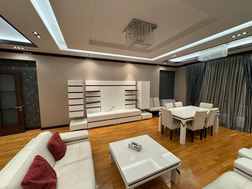 Satılır 4 otaqlı yeni tikili 212 m² — Mənzil, Bakı (5)