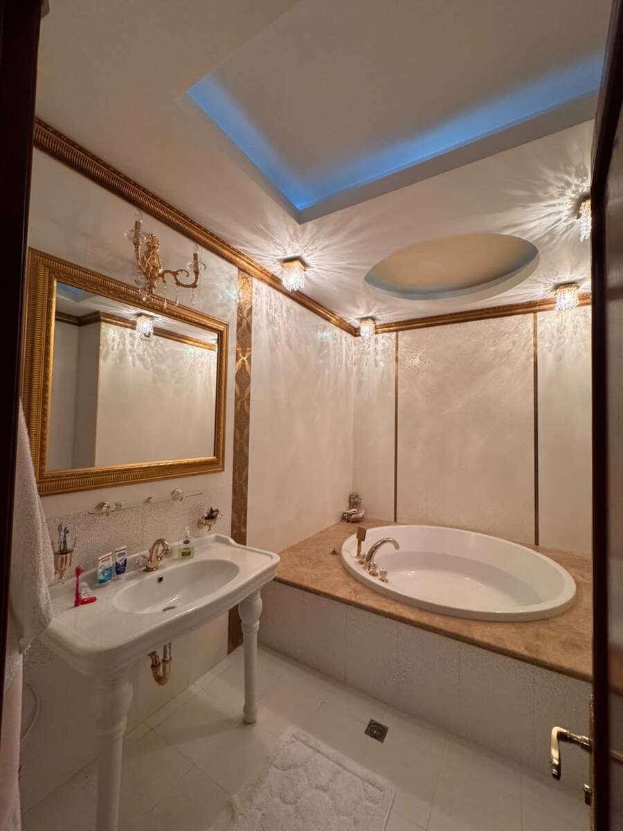 Satılır 4 otaqlı yeni tikili 186 m² — Mənzil, Bakı (11)