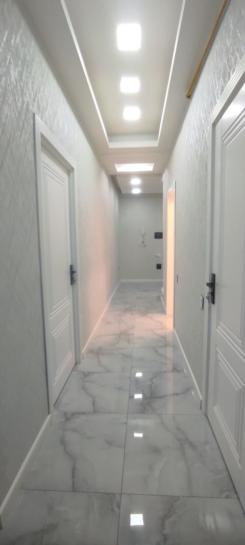Satılır 3 otaqlı yeni tikili 101 m² — Bakı