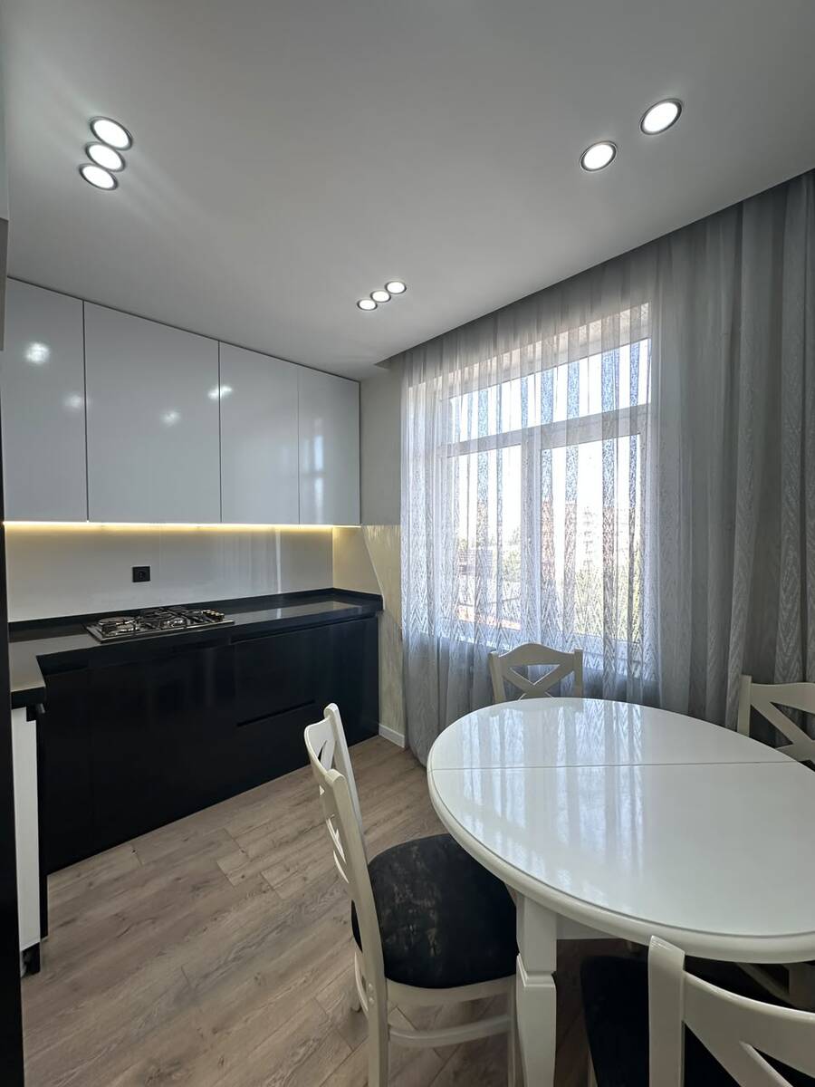 Satılır 2 otaqlı köhnə tikili 65 m² — Mənzil, Bakı (10)