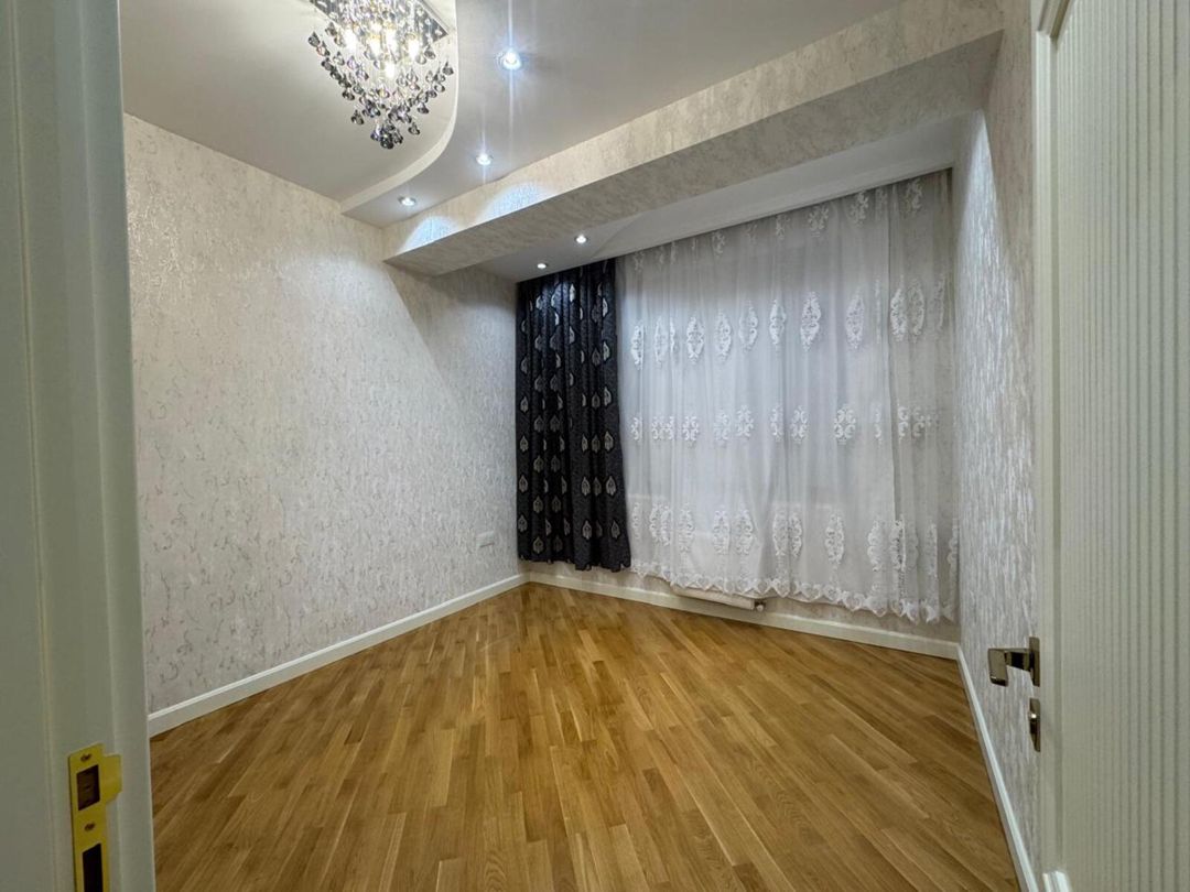 Satılır 4 otaqlı yeni tikili 156 m² — Mənzil, Bakı (12)