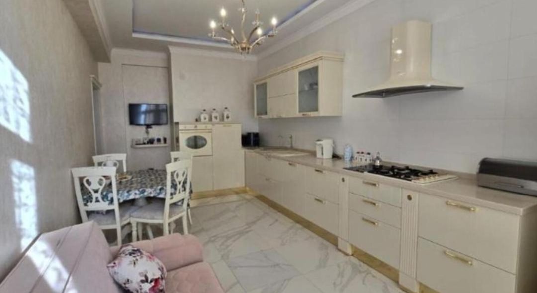 İcarəyə verilir 3 otaqlı yeni tikili 137 m² — Mənzil, Bakı (3)