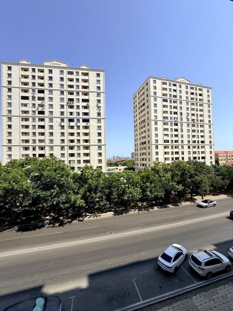 Satılır 3 otaqlı köhnə tikili 90 m² — Bakı