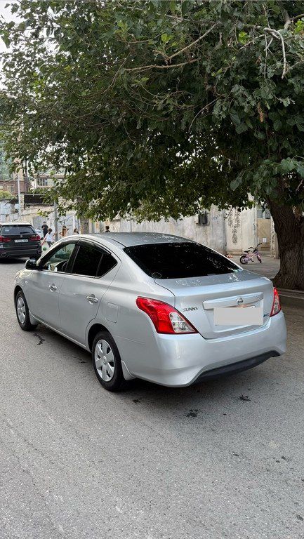 Nissan Sunny, 1.5 L, 2016 il, 150 000 km — Avtomobillər, Bakı (4)