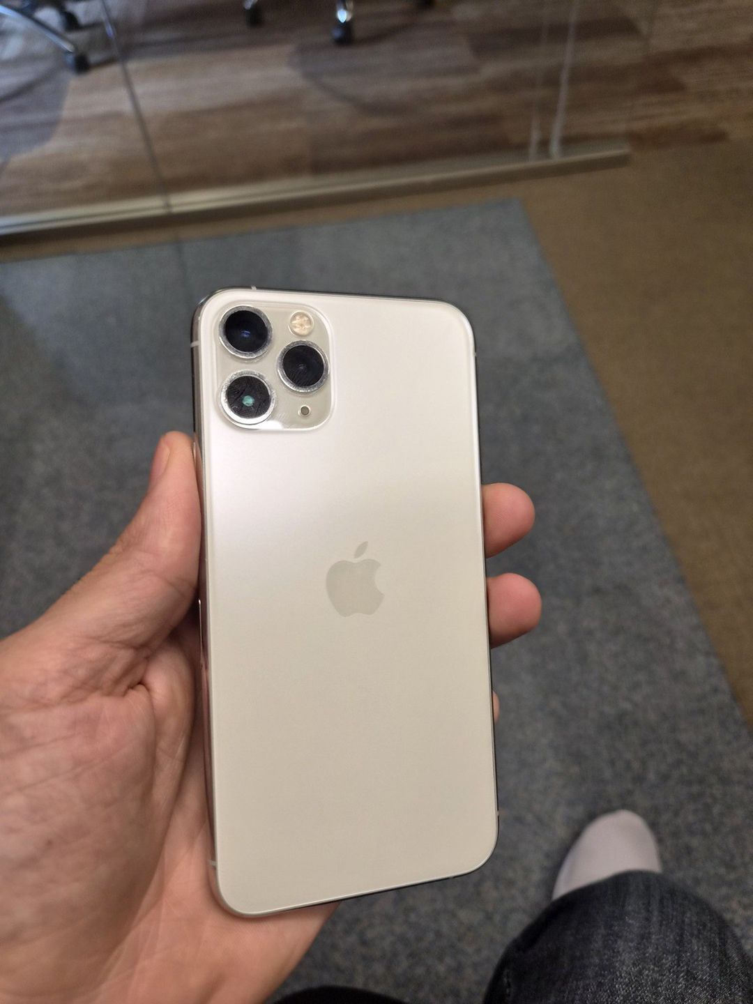 Apple iPhone 11 Pro Silver 256GB/4GB — Smartfonlar, Bakı (3)