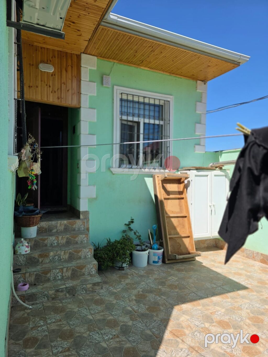 Həyət evi – kompakt həyət sahəsi və örtülü eyvan - Divarları açıq — Ev, villa, Bakı (8)