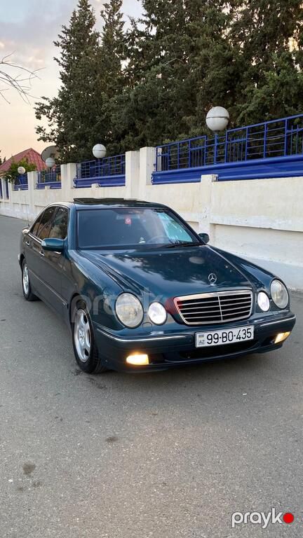 Mercedes E 220, 2.2 L, 1999 il, 417 000 km
