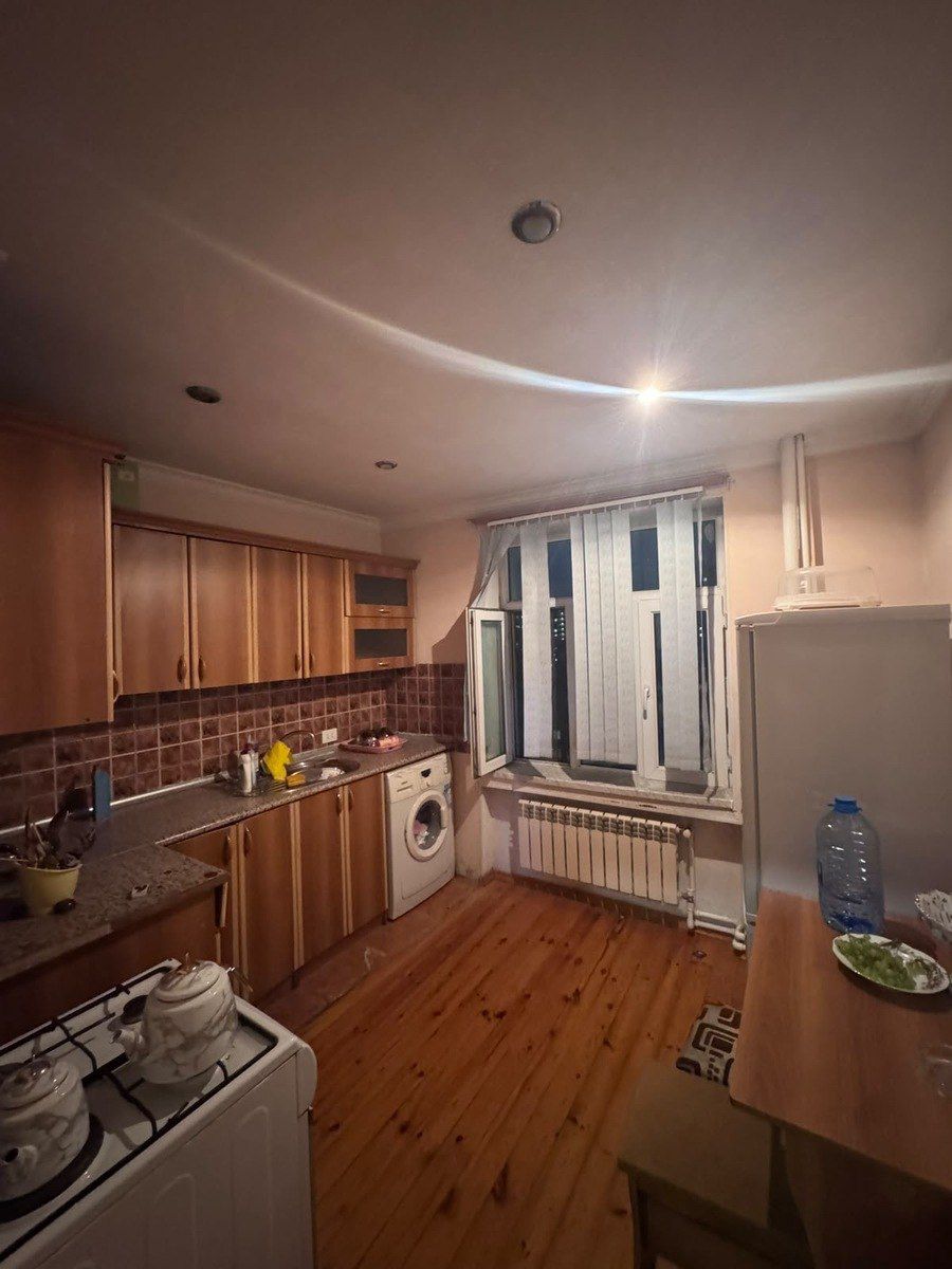 Satılır 2 otaqlı köhnə tikili 65 m² — Mənzil, Bakı (10)