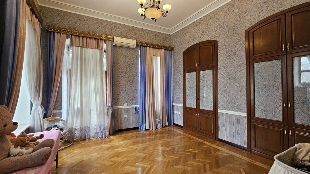Satılır 5 otaqlı köhnə tikili 200 m² — Mənzil, Bakı (4)