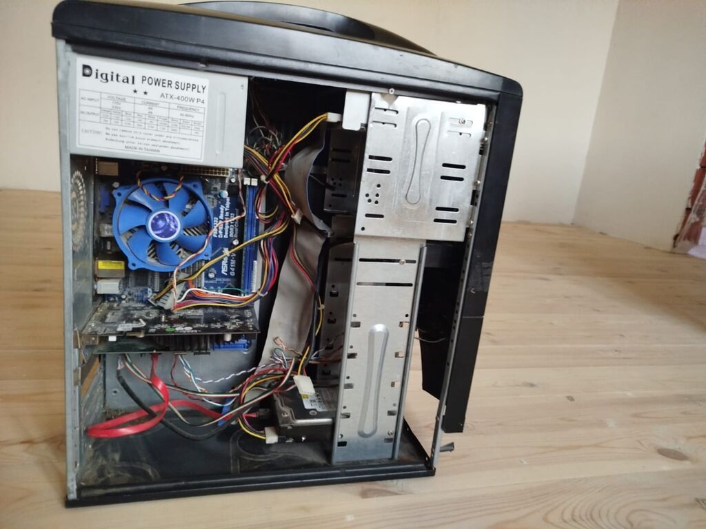 LG Flatron monitor + stolüstü kompüter (sistem bloku) Monitor — Masaüstü kompüterlər, Digah (4)