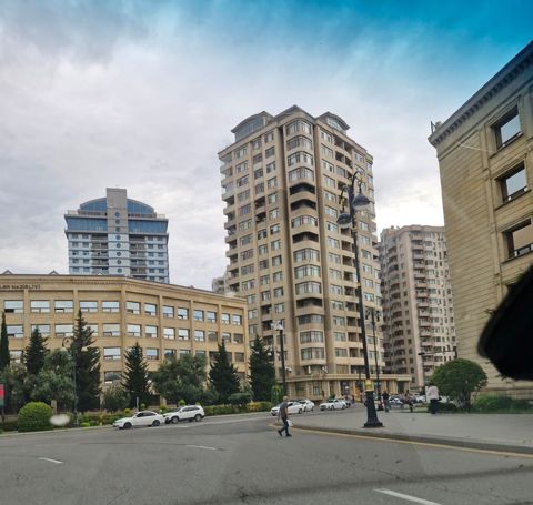 Satılır 2 otaqlı yeni tikili 106 m² — Bakı