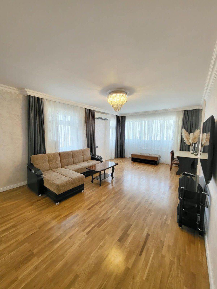 İcarəyə verilir 2 otaqlı yeni tikili 80 m² — Mənzil, Bakı (7)