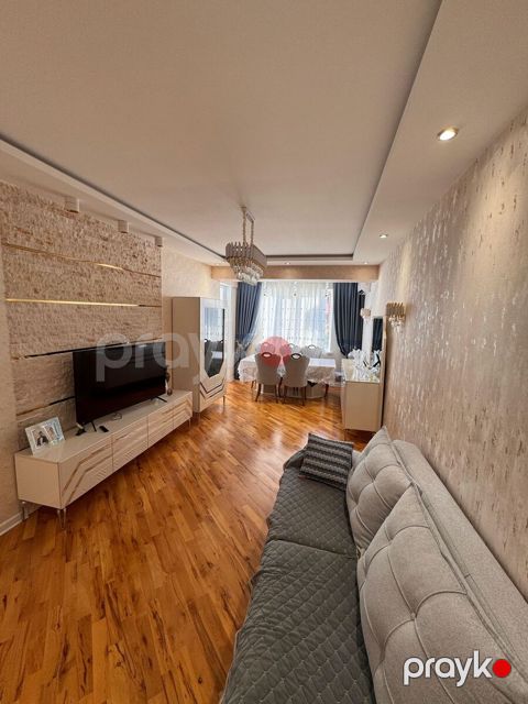 Satılır 4 otaqlı yeni tikili 135 m²
