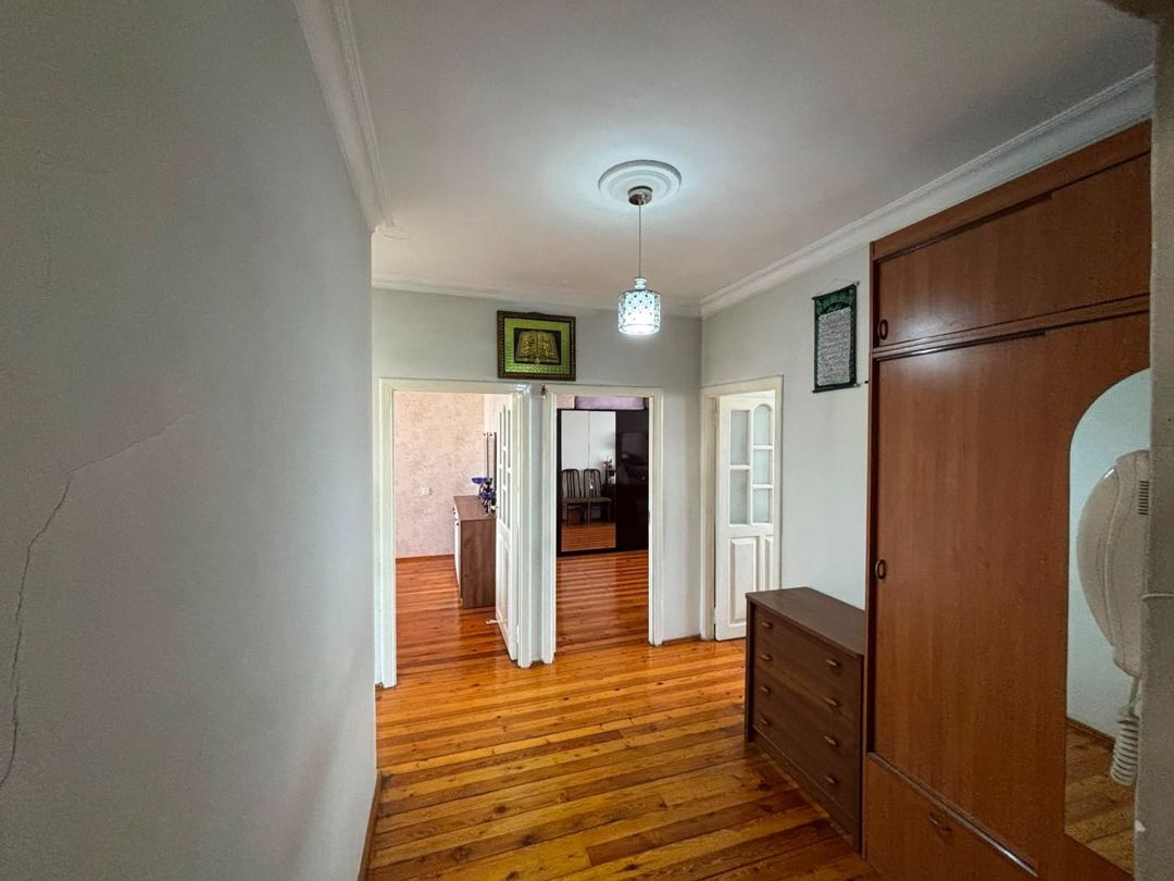 Satılır 3 otaqlı köhnə tikili 100 m² — Mənzil, Bakı (9)