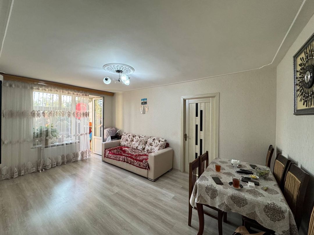Satılır 2 otaqlı köhnə tikili 55 m² — Mənzil, Bakı (2)