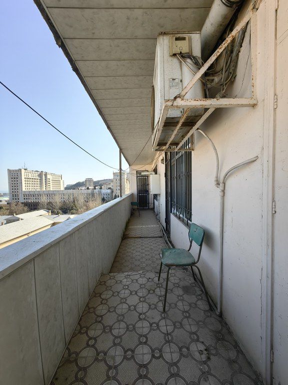Satılır 4 otaqlı köhnə tikili 192 m² — Mənzil, Bakı (9)