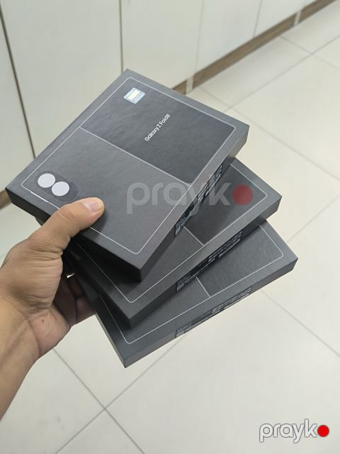 Samsung Galaxy Z Fold 8 Graphite 256GB/12GB — Bakı