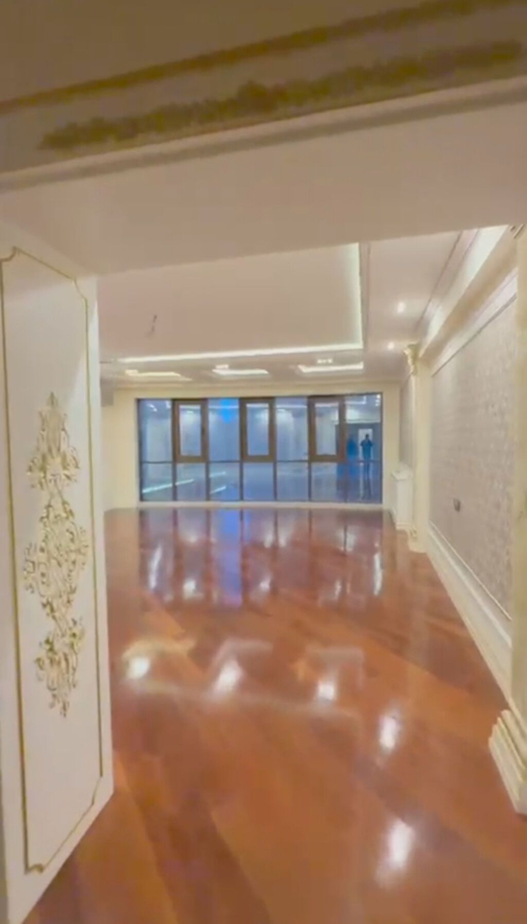 3 otaqlı, Yeni tikili, 182 kv. m — Mənzil, Bakı (6)