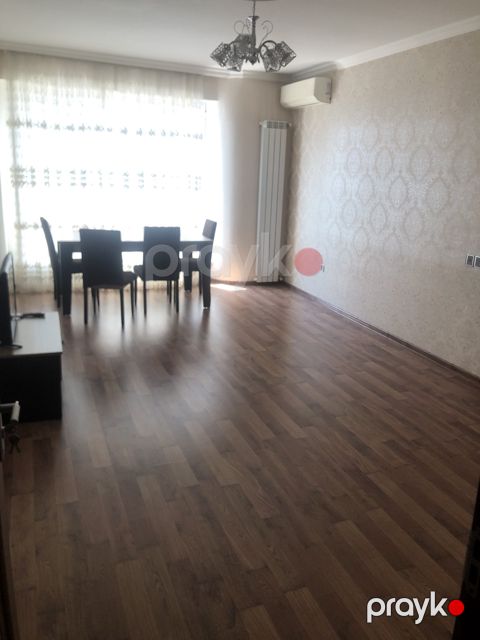 İcarəyə verilir 2 otaqlı yeni tikili 70 m²