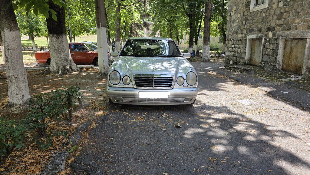 Mercedes E 240, 2.4 L, 1997 il, 435 000 km — Avtomobillər, Şəki (2)
