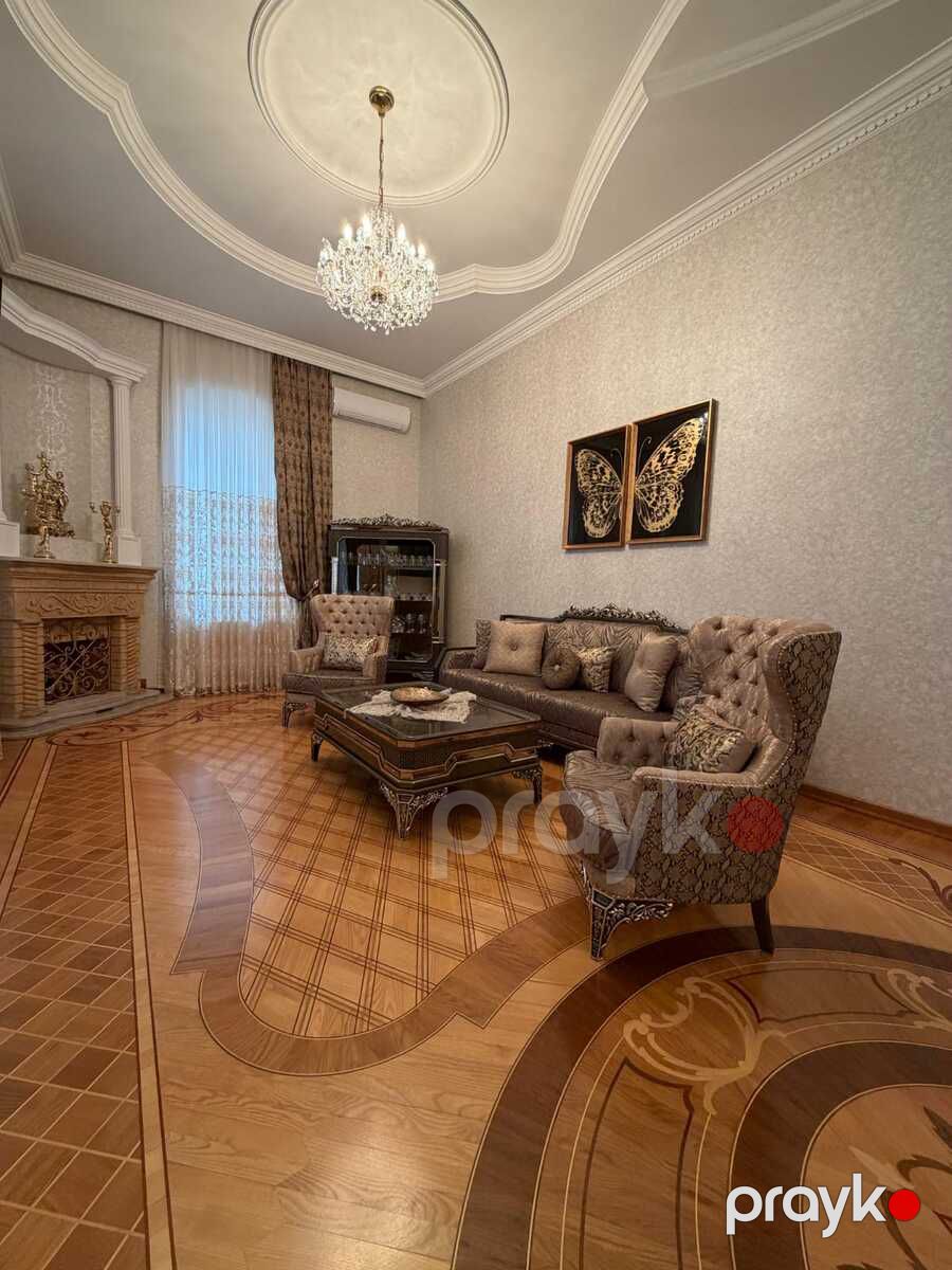 Satılır 7 otaqlı köhnə tikili 450 m² — Mənzil, Bakı (4)