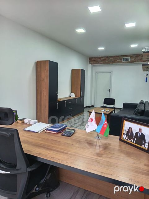 İcarəyə verilir 2 otaqlı ofis 64 m²