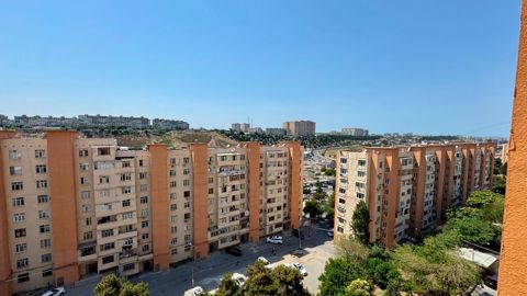 Satılır 3 otaqlı köhnə tikili 75 m² — Bakı