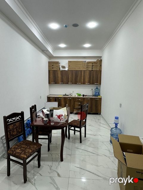İcarəyə verilir obyekt 330 m²