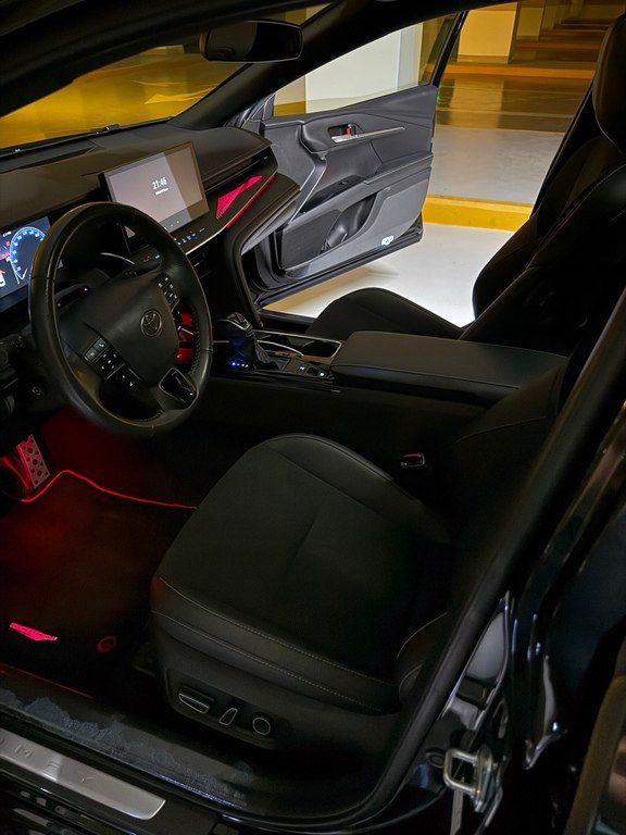 Toyota Camry, 2.0 L, 1 kWh, 2025 il, 27 000 km — Avtomobillər, Bakı (6)