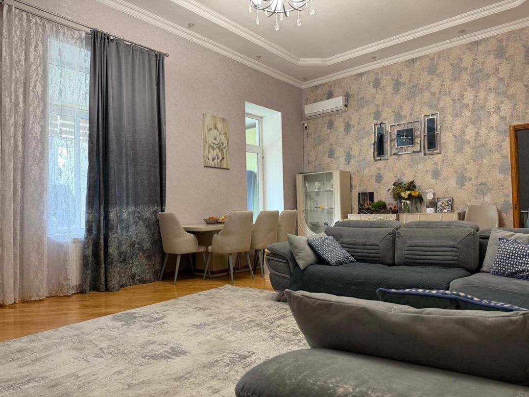 Satılır 5 otaqlı köhnə tikili 255 m² — Mənzil, Bakı (4)