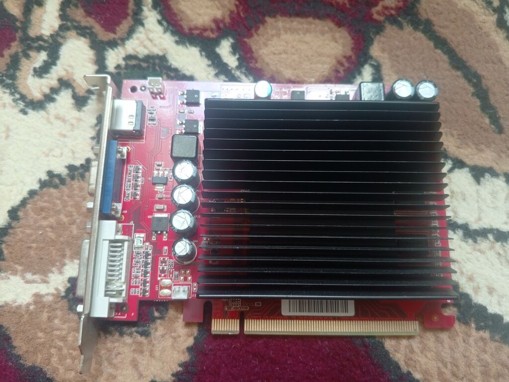 Nvıdıa GeForce 9400 GT videokart - Model: GF9400GT - Yaddaş: 1024 MB — Qrafik kartlar, Bərdə (2)