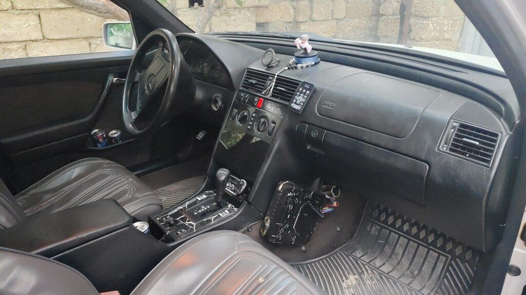 Mercedes C 180, 1.8 L, 1993 il, 320 000 km — Avtomobillər, Bakı (3)