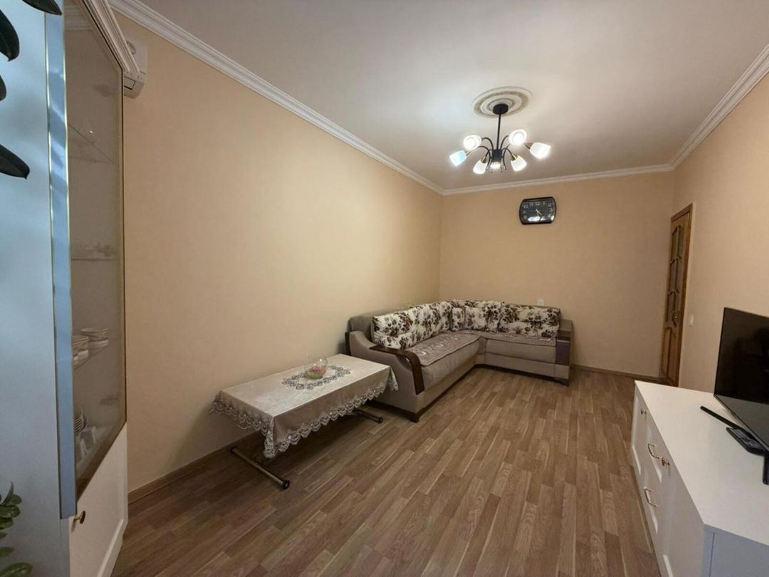 Satılır 2 otaqlı köhnə tikili 80 m² — Mənzil, Bakı (3)
