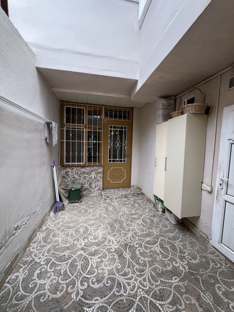 Satılır 3 otaqlı həyət evi/bağ evi 70 m² — Bakı