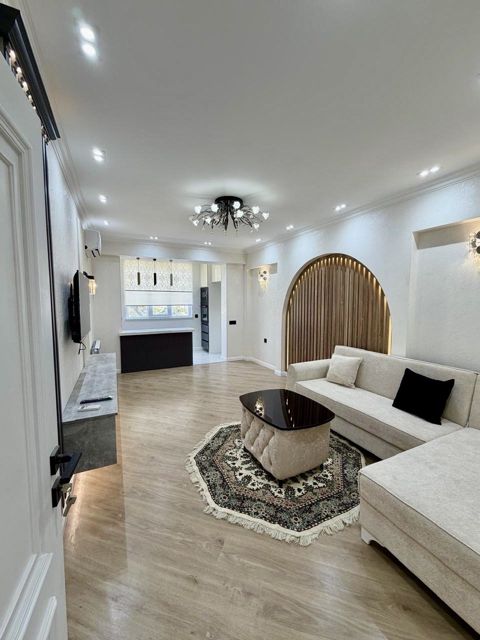 Satılır 3 otaqlı köhnə tikili 70 m² — Bakı