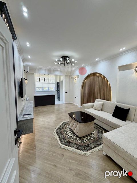 Satılır 3 otaqlı köhnə tikili 70 m²