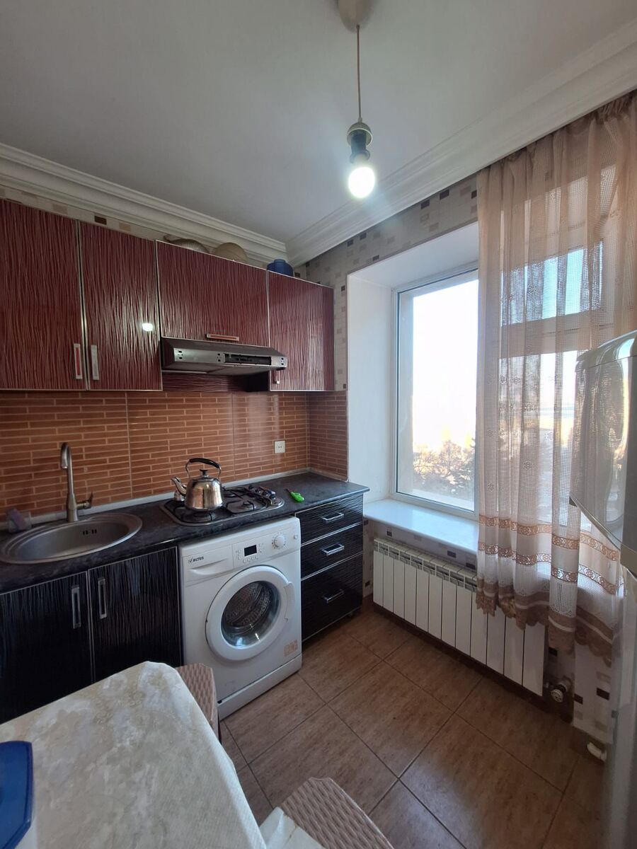 İcarəyə verilir 2 otaqlı köhnə tikili 55 m² — Mənzil, Bakı (11)