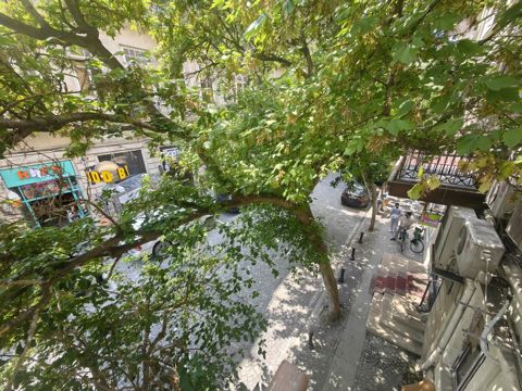 Satılır 3 otaqlı köhnə tikili 90 m² — Bakı