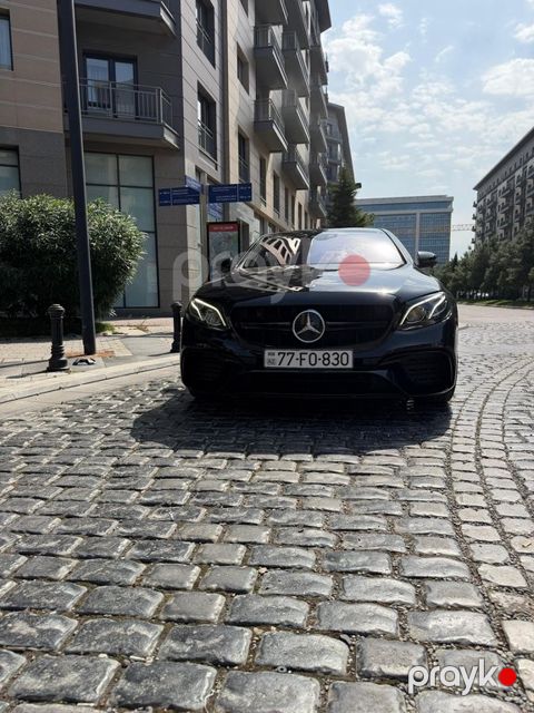 Mercedes E 220 d 4MATIC, 2.0 L, 2019 il, 297 000 km