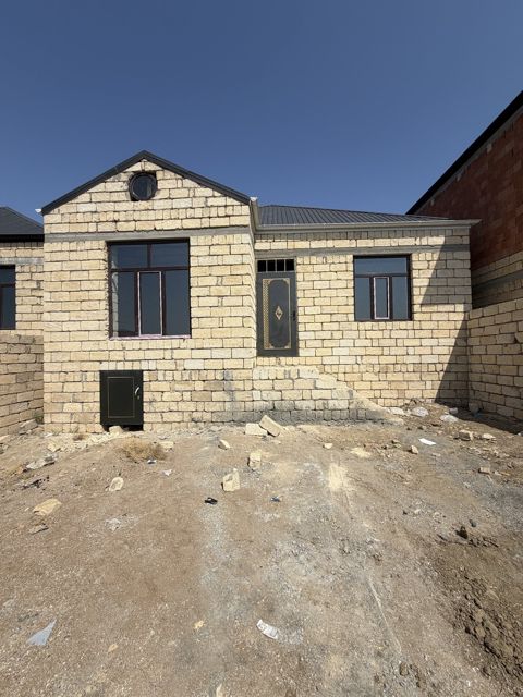 Satılır 3 otaqlı həyət evi/bağ evi 90 m² — Bakı