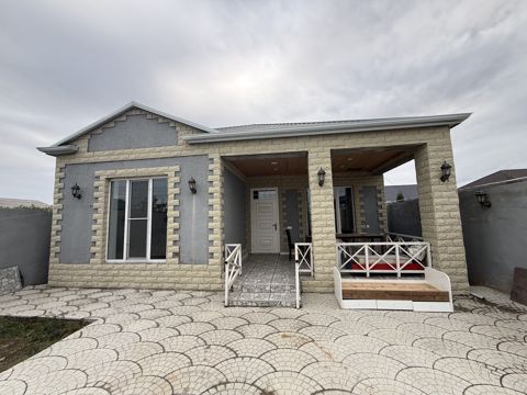 Satılır 4 otaqlı həyət evi/bağ evi 135 m² — Bakı