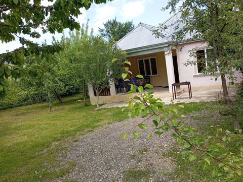 Bağ evi kirayə verilir, Quba r — Quba