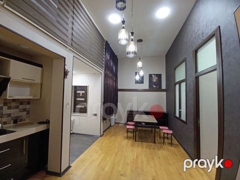İcarəyə verilir 3 otaqlı köhnə tikili 85 m²